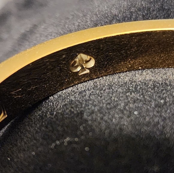 Kate Spade Gold studded hinged bangle bracelet "Spot The Spade" NWT! ♠️ - Picture 9 of 16
